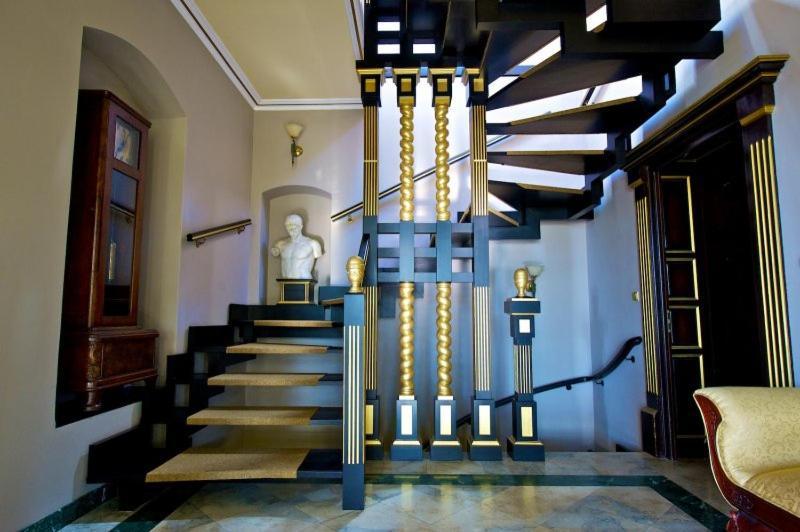 Palac W Malkowie Warta エクステリア 写真