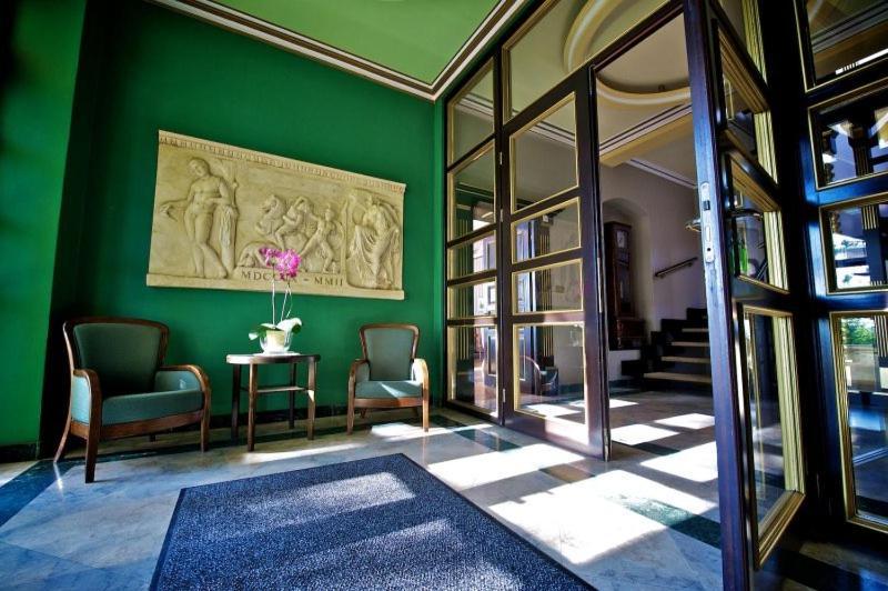 Palac W Malkowie Warta エクステリア 写真